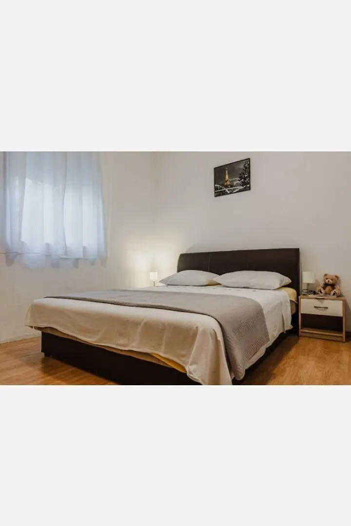 Apartman Peric Vir