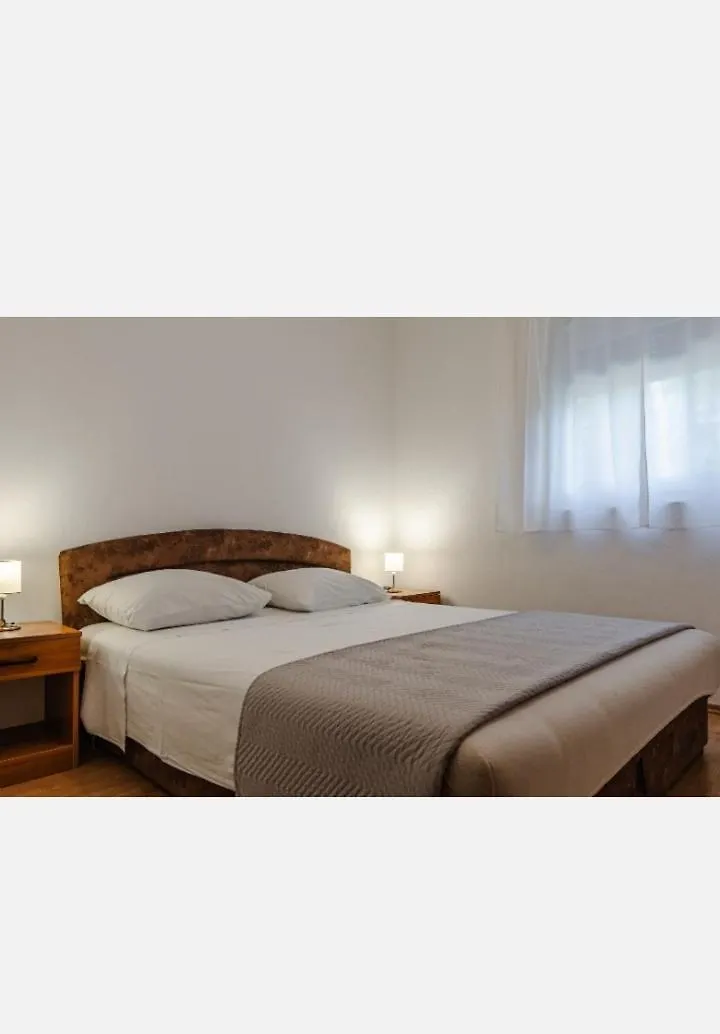 Apartment Apartman Peric Vir