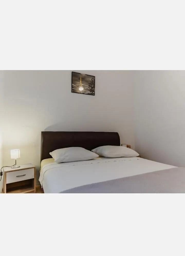 Apartment Apartman Peric Vir